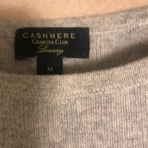 Luxury, bell sleeve cashmere sweater - Picture 2 of 5